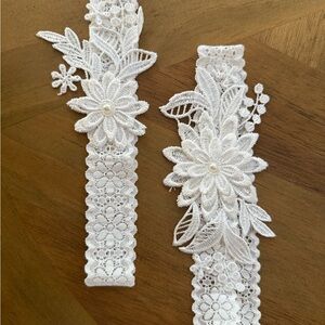 Elegant White Lace Garter Set